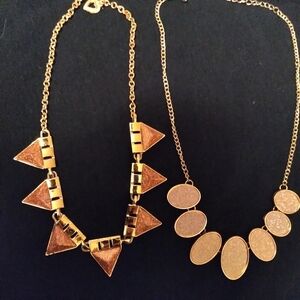 Geometric sandstone/glitter necklaces
